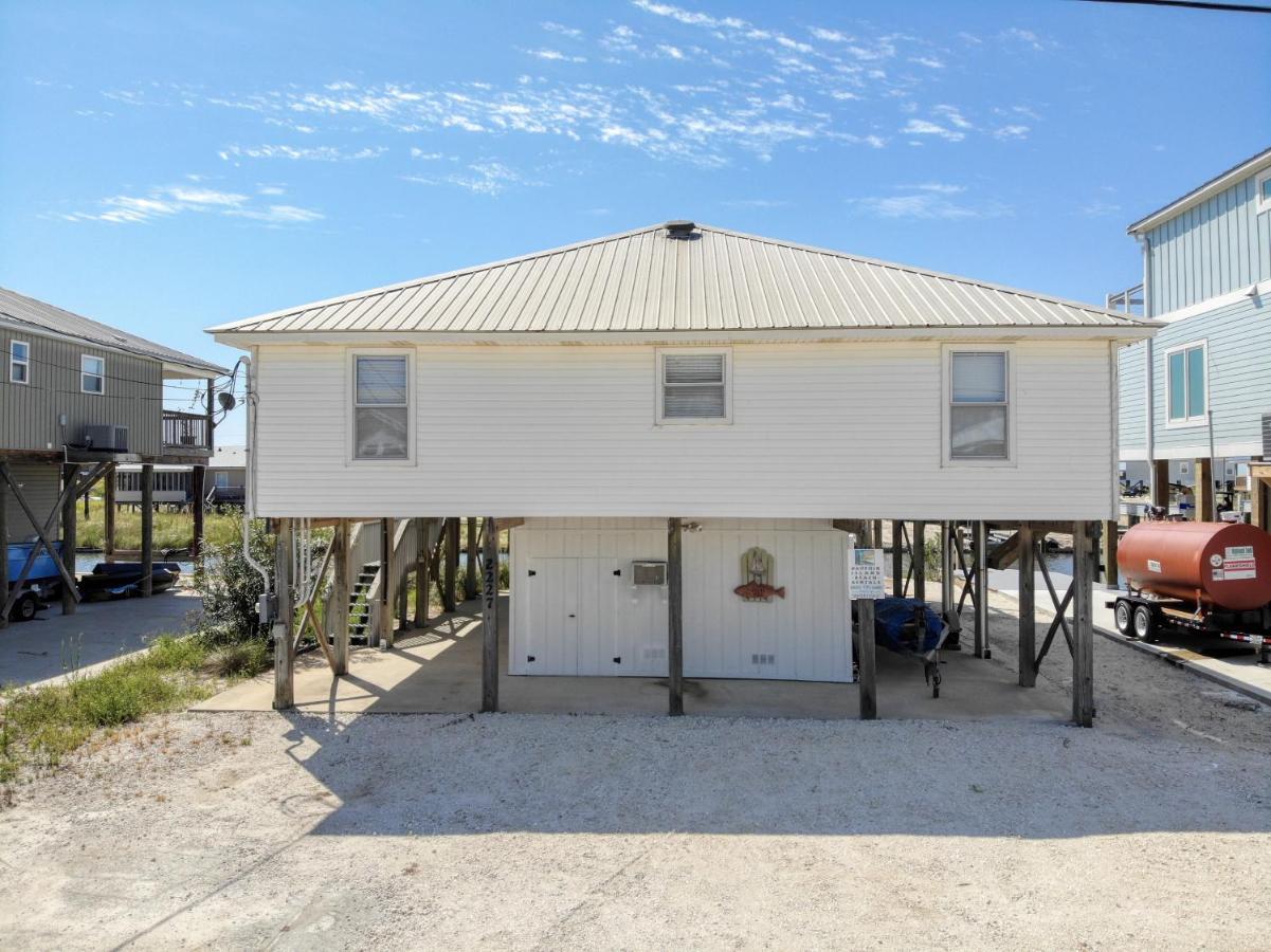 Waters Edge - Private Dock! Only Two Blocks From The Bay Or The Gulf! Plenty Of Parking For Cars Or Boats Home Dauphin Island Exterior foto